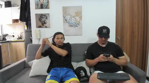 Snapshot of straight__friends chatting on 06.17.26 straight__friends online show from 06.17.26