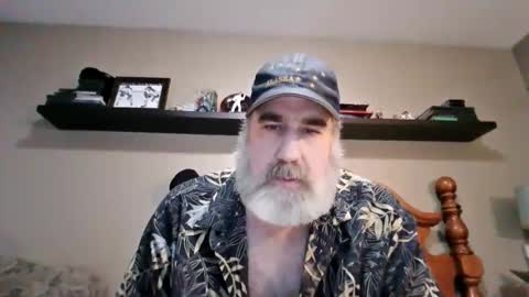 Snapshot of straightbear4you chatting on 01.08.26 Straightbear4you online show from 01.08.26