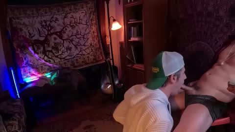 Snapshot of straightishd chatting on 12.04.25 Cowboy Zuhly online show from 12.04.25