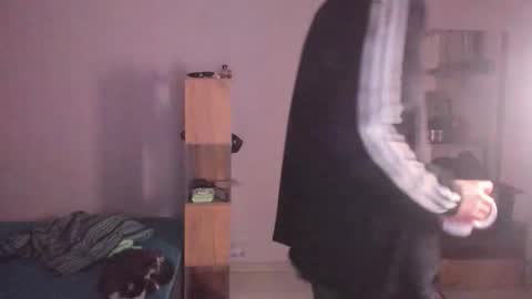 Snapshot of stralght_twinks chatting on 03.16.26 Ray online show from 03.16.26