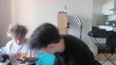 Snapshot of stralght_twinks chatting on 03.21.26 Ray online show from 03.21.26