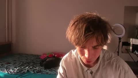 Snapshot of stralght_twinks chatting on 03.30.26 Ray online show from 03.30.26