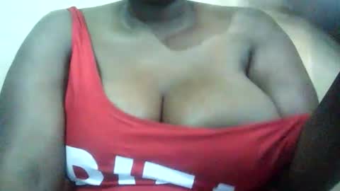 Snapshot of strangerdanger_2 chatting on 09.22.25 strangerdanger_2 online show from 09.22.25