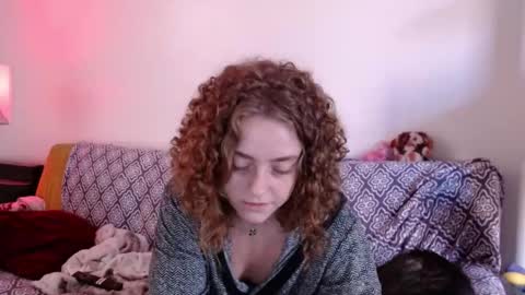 Snapshot of strawberrylotsacake chatting on 11.08.25 Strawberrylotsacake online show from 11.08.25