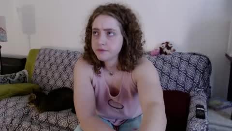 Snapshot of strawberrylotsacake chatting on 03.05.26 Strawberrylotsacake online show from 03.05.26