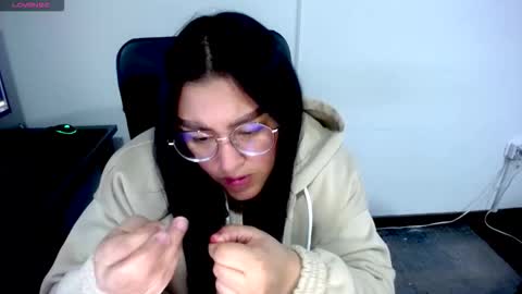 Snapshot of strawlux chatting on 03.21.26 strawlux online show from 03.21.26