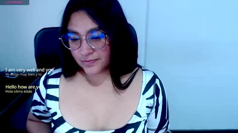 Snapshot of strawlux chatting on 03.24.26 strawlux online show from 03.24.26