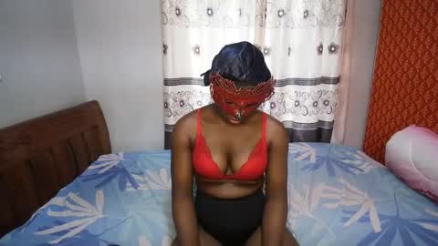 streetlioness online show from 09.15.25