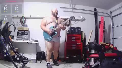strong_bear89 online show from 04.28.26