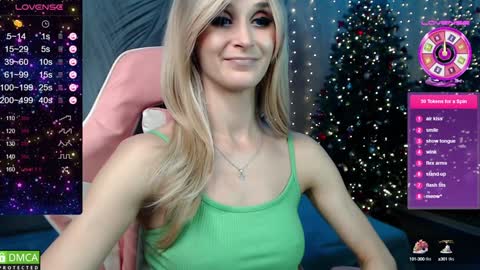 Snapshot of strongalice chatting on 01.04.25 The best athletic body on the site online show from 01.04.25