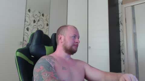 Snapshot of strongass18 chatting on 06.08.26 Alex online show from 06.08.26