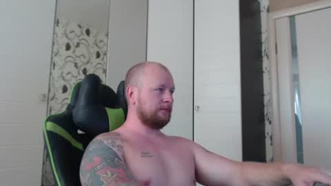 Snapshot of strongass18 chatting on 06.15.26 Alex online show from 06.15.26