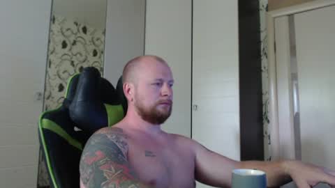 Snapshot of strongass18 chatting on 06.16.26 Alex online show from 06.16.26