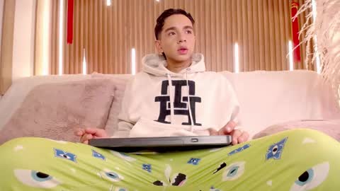 STUART online show from 02.02.26