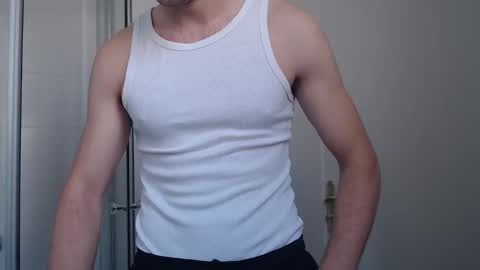 Snapshot of studfromparis chatting on 01.17.26 Stud From Paris online show from 01.17.26