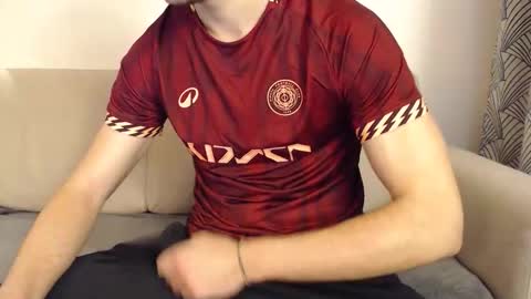 Snapshot of studfromparis chatting on 04.01.26 Stud From Paris online show from 04.01.26