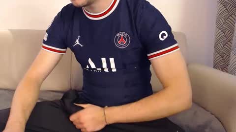 Snapshot of studfromparis chatting on 04.23.26 Stud From Paris online show from 04.23.26