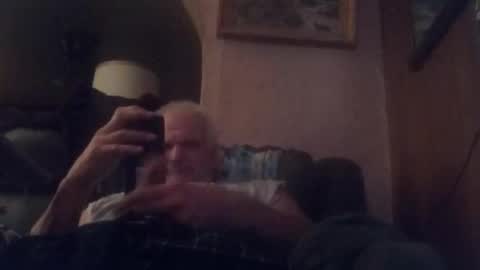 Snapshot of stuffamuffagus69 chatting on 11.20.25 stuffamuffagus69 online show from 11.20.25