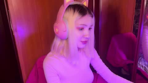 stuffy_ri online show from 12.05.24