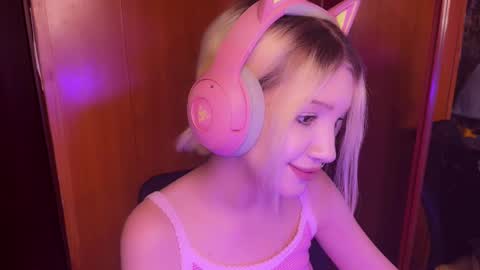 stuffy_ri online show from 12.08.24