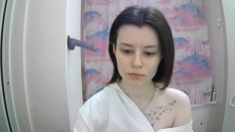 Snapshot of style_bliss chatting on 10.12.25 Eva online show from 10.12.25
