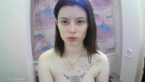 Snapshot of style_bliss chatting on 10.14.25 Eva online show from 10.14.25