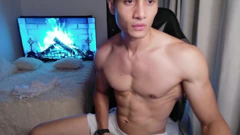 stylish man online show from 05.12.26