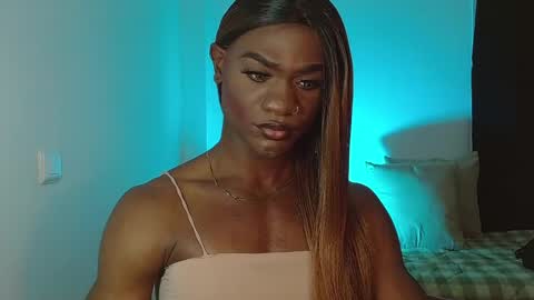 Suanny Klatten  It is my account independent  online show from 02.05.25