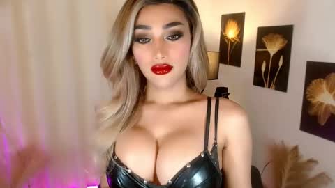 ISABEL online show from 02.03.26