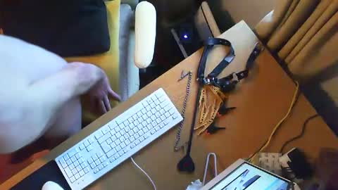 Snapshot of submissive1234567 chatting on 11.29.25 submissive1234567 online show from 11.29.25