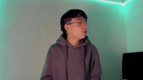 nico online show from 02.18.25