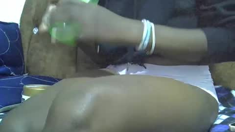 Snapshot of submissive_slut001 chatting on 12.27.24 submissive_slut001 online show from 12.27.24