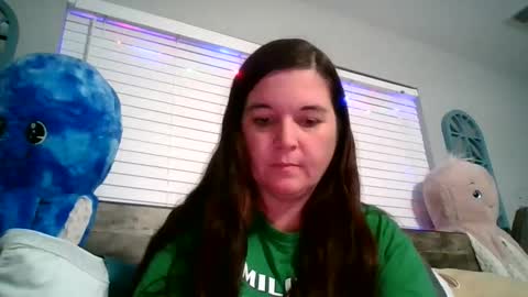 Snapshot of succubus1982 chatting on 12.23.24 succubus1982 online show from 12.23.24