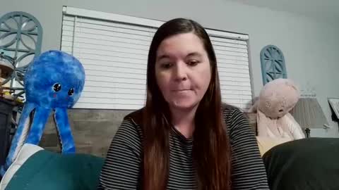 Snapshot of succubus1982 chatting on 02.24.25 succubus1982 online show from 02.24.25