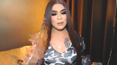 Snapshot of suckablecockoffreya chatting on 02.04.25 JADE ELYSE online show from 02.04.25