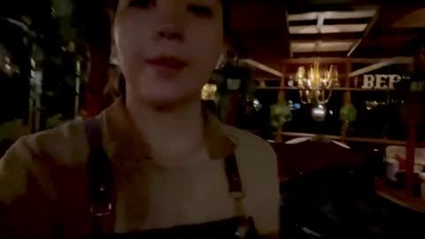 Snapshot of sueanncoward chatting on 06.03.26 Katrina online show from 06.03.26