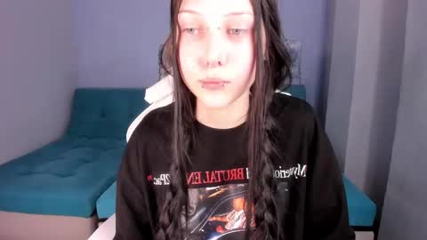 Snapshot of sugar_bunny_girl chatting on 05.27.26 Ariana online show from 05.27.26