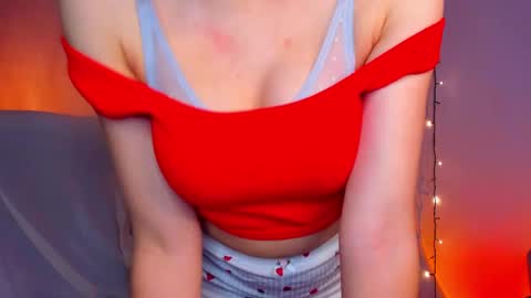 Snapshot of sugar_xmegan chatting on 01.09.25 Megan online show from 01.09.25