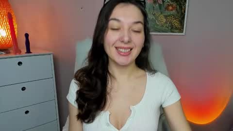 Snapshot of sugar_xmegan chatting on 11.18.25 Megan online show from 11.18.25