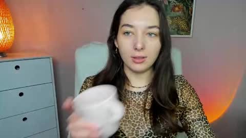 Snapshot of sugar_xmegan chatting on 11.19.25 Megan online show from 11.19.25