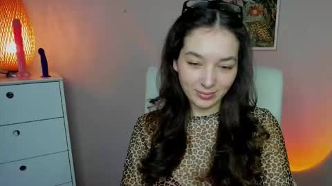 Snapshot of sugar_xmegan chatting on 12.17.25 Megan online show from 12.17.25