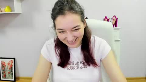Snapshot of sugar_xmegan chatting on 06.25.26 Megan online show from 06.25.26