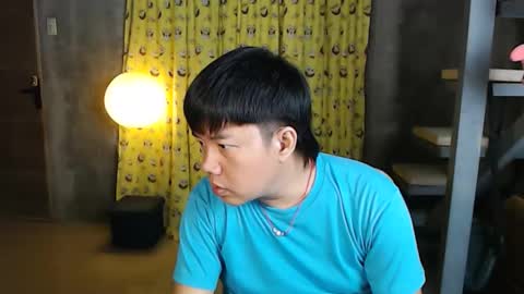 Snapshot of sugarbabyniko chatting on 10.22.25 Niko online show from 10.22.25