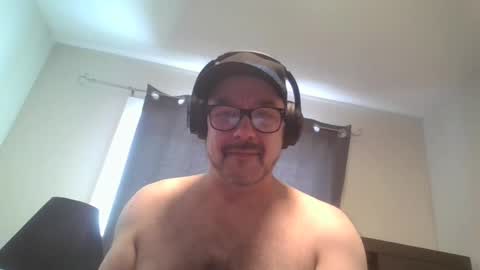 Snapshot of sugarbear66 chatting on 01.25.25 Teddybear Richard online show from 01.25.25