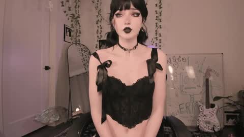 Ella online show from 04.18.26