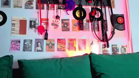 Snapshot of sugarsoot chatting on 06.18.26 sugarsoot online show from 06.18.26