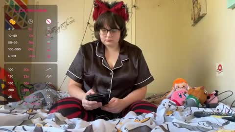 Snapshot of sugarstock chatting on 09.18.25 SugarStock online show from 09.18.25