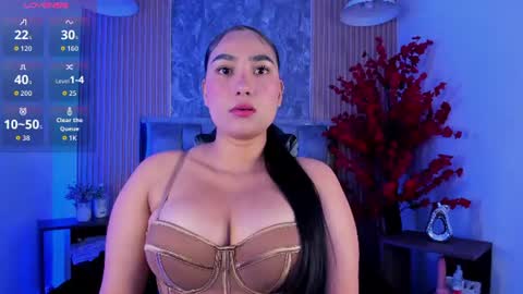Snapshot of sulay_kim chatting on 06.21.26 Sulay online show from 06.21.26