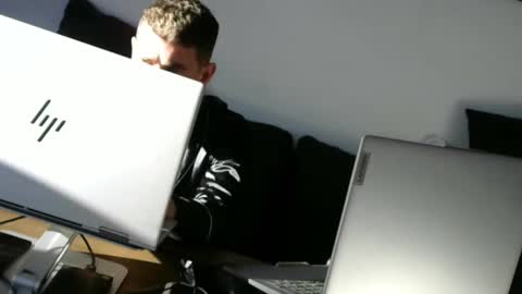 The Sultan online show from 09.09.25