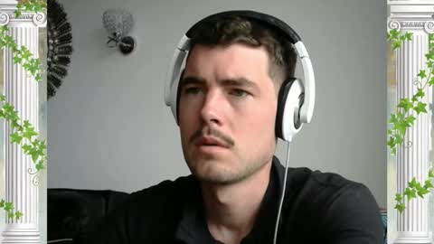 Snapshot of sultansgirls chatting on 11.05.25 The Sultan online show from 11.05.25